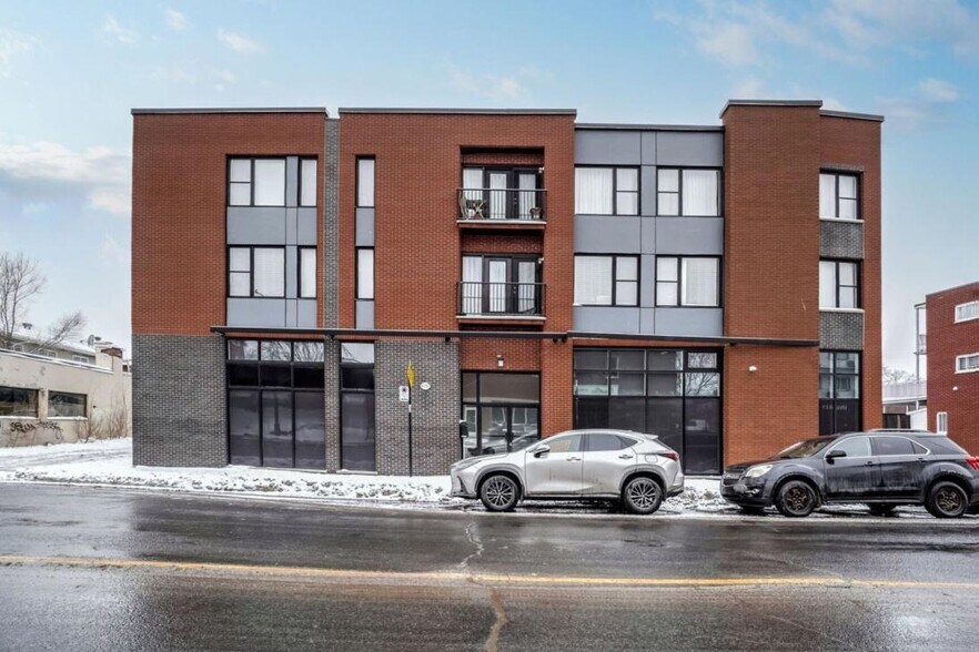 More Photos Of 4151 Rue Beaubien E, Montréal Storefront Retail Residential For Sale