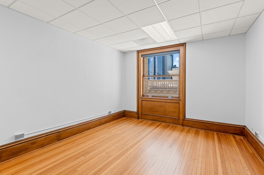 More Photos Of 730 17th St, Denver Office For Sale
