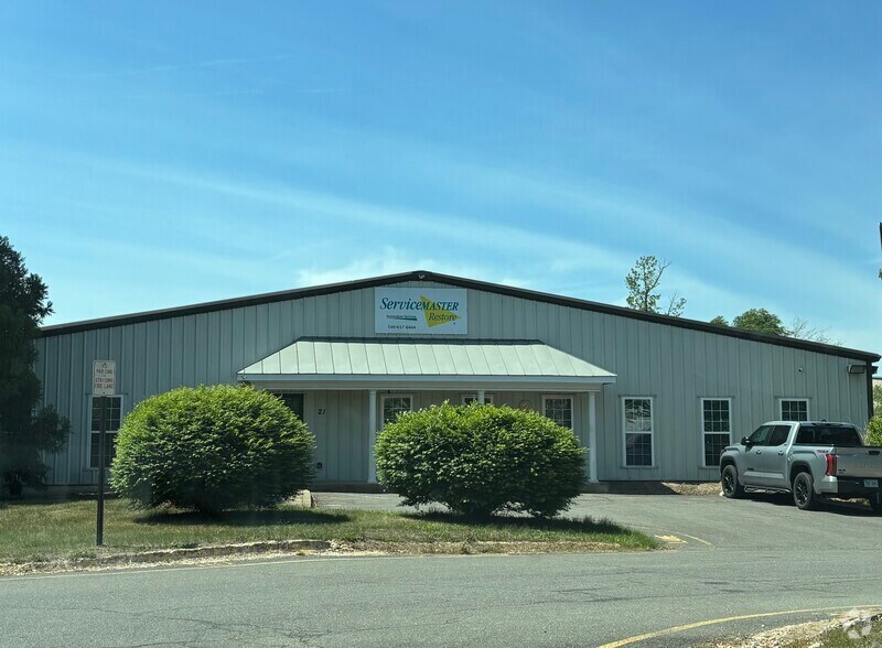 More Photos Of 22 Enterprise Ct, Fredericksburg Warehouse For Lease