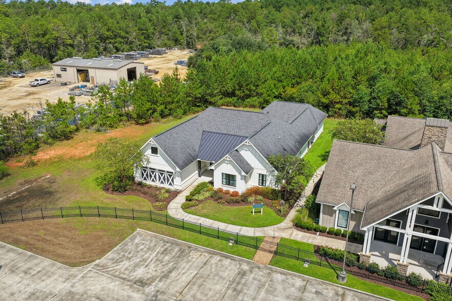 More Photos Of 27735 James Chapel Rd N, Holden Office For Sale