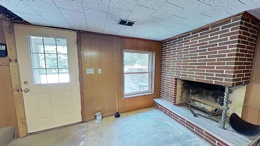 More Photos Of 242 Kent St, Portland Loft Creative Space For Sale