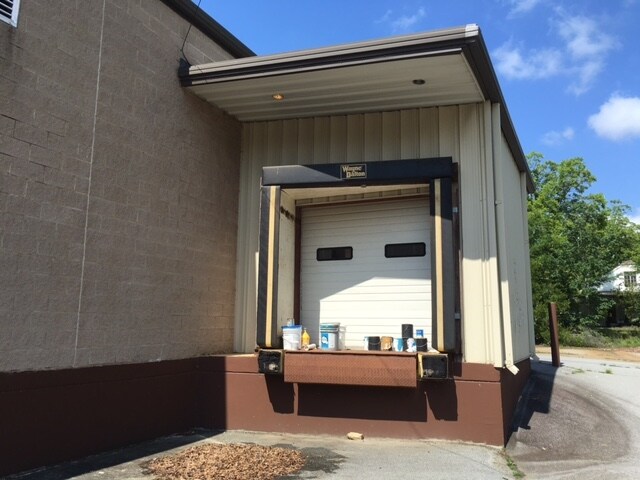 More Photos Of 2218 Statesville Blvd, Salisbury Warehouse For Sale