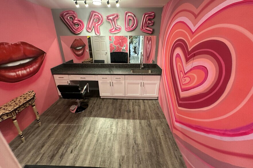 More Photos Of 5071 N Rainbow Blvd, Las Vegas Office For Sale