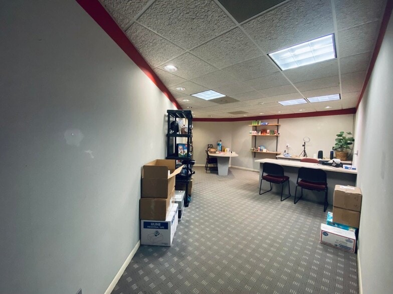 Primary Photo Of 4230 W Loomis Rd, Greenfield Showroom For Lease