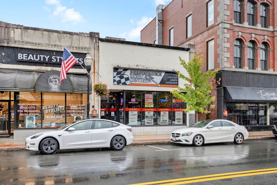 More Photos Of 405 Main St, Woburn Storefront For Lease