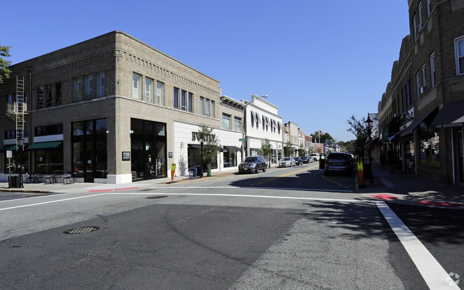More Photos Of 146 Westwood Ave, Westwood Storefront For Lease
