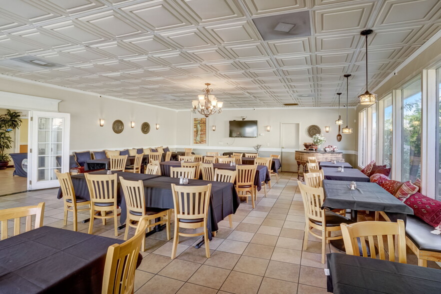 Primary Photo Of 733 N Mountain Ave, Upland Restaurant For Sale