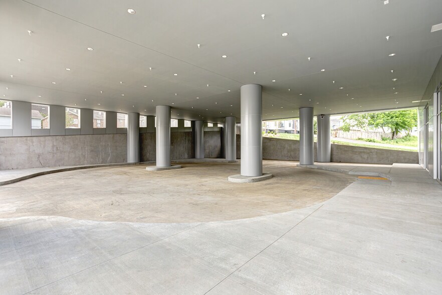 More Photos Of 500 28th Ave N, Nashville Medical For Lease