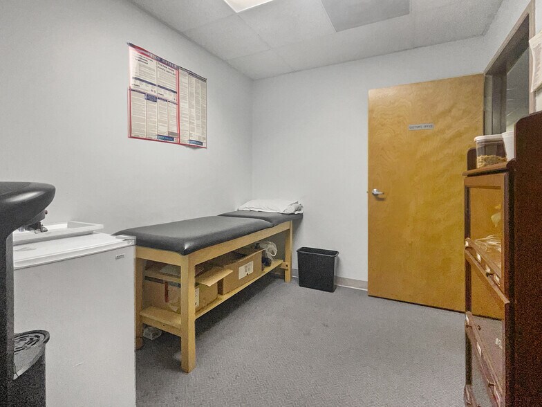 More Photos Of 608 N High St, Millville Medical For Sale