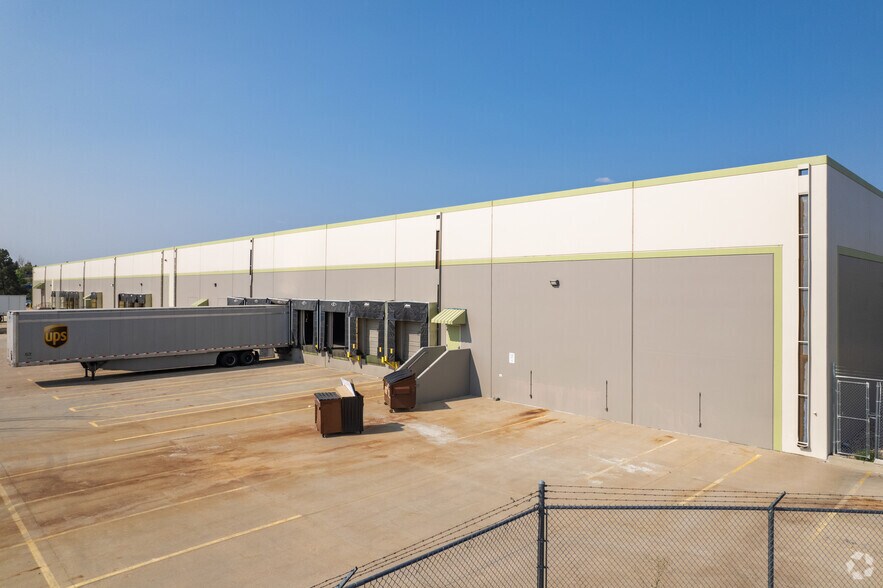 More Photos Of 6325 Spine Rd, Boulder Warehouse For Lease