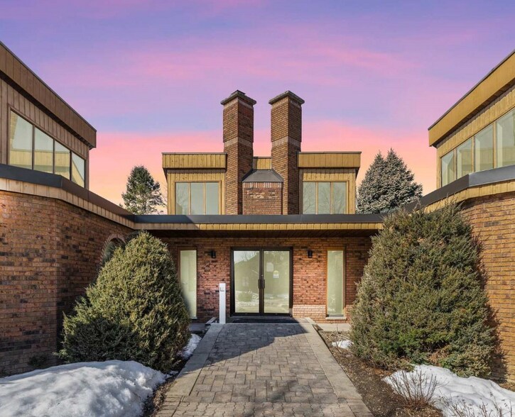 Primary Photo Of 2 Riverview Rd, New Tecumseth Office For Lease