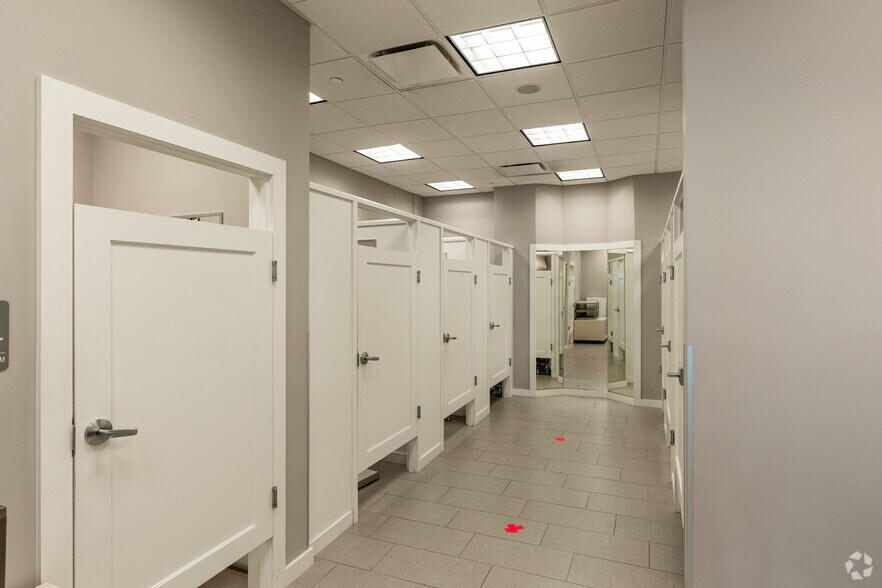 More Photos Of 301 Tanger Dr, Terrell Unknown For Lease