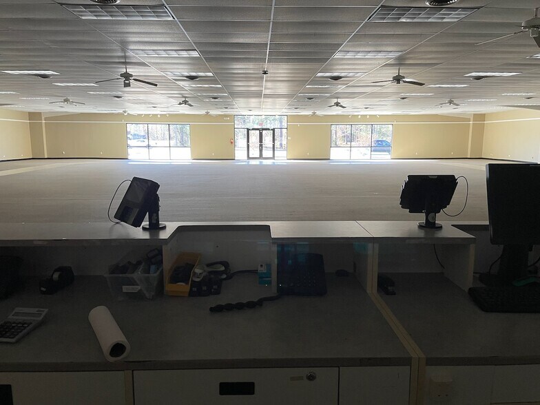 More Photos Of 435 S Main St, Swainsboro Freestanding For Sale