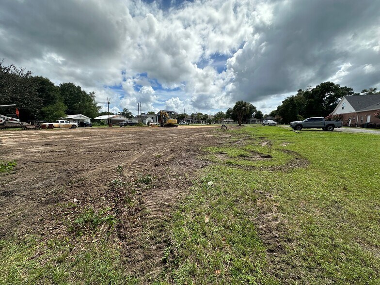 More Photos Of 333 Ferdon blvd, Crestview Land For Lease