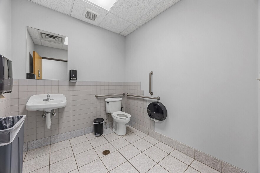 More Photos Of 3100 8th St S, Moorhead Freestanding For Sale