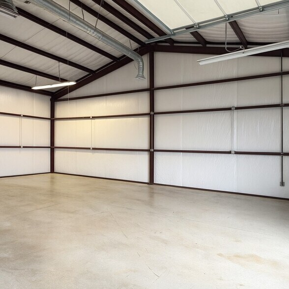 More Photos Of 1301 N Forest St, Amarillo Industrial For Lease