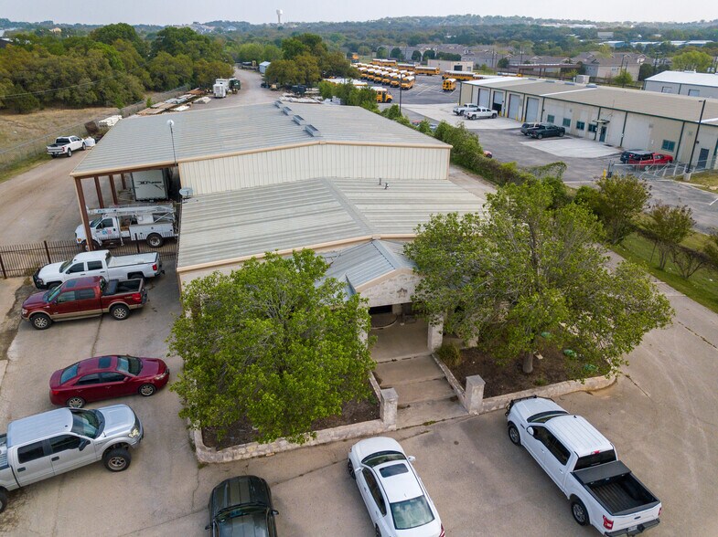 More Photos Of 2520 W Highway 290, Dripping Springs Light Manufacturing For Sale