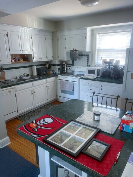 More Photos Of , Batavia Unknown For Sale