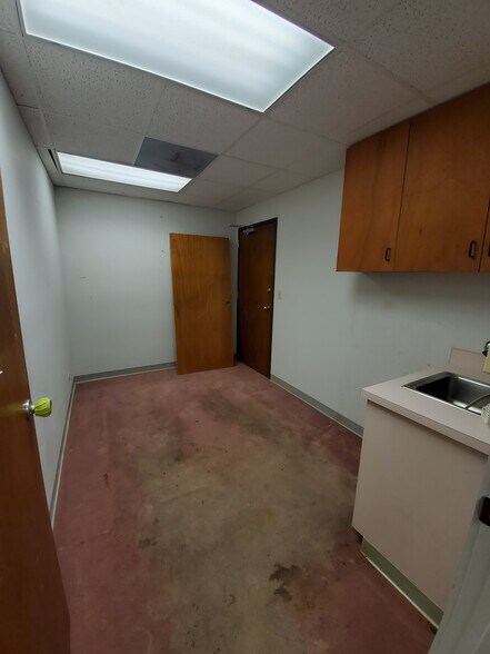 More Photos Of 99-128 Aiea Heights Dr, Aiea Medical For Sale