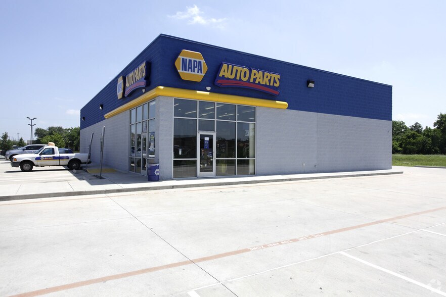 3931 W Fuqua St, Houston, TX 77045 Retail For Lease