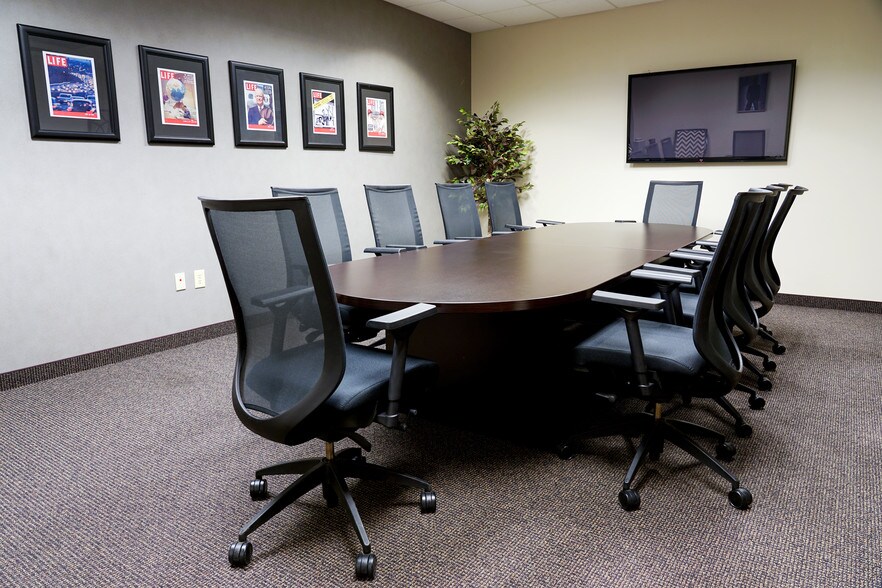 More Photos Of 1333 W McDermott Dr, Allen Office For Lease