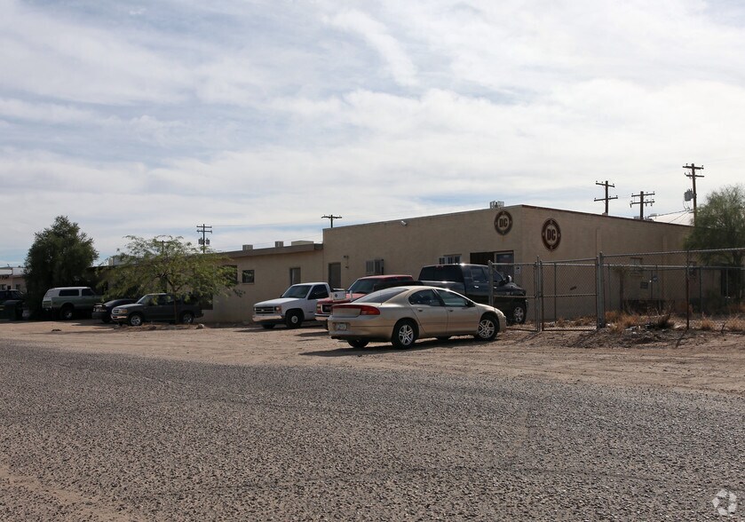 More Photos Of 3122-3144 E Columbia St, Tucson Research And Development For Sale