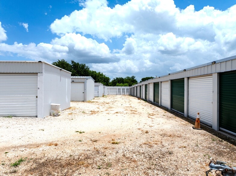 More Photos Of 1424 TX-22 Hwy, Whitney Self Storage For Sale