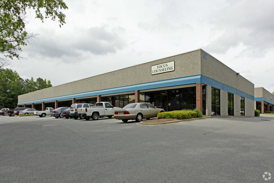 More Photos Of 100 Oxmoor Rd, Birmingham Unknown For Lease