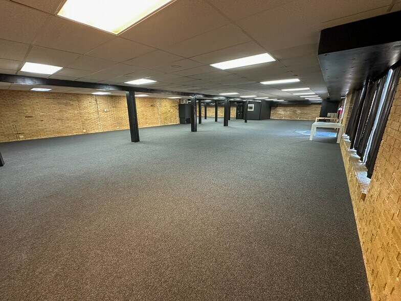 More Photos Of 310 E Denman Ave, Lufkin Storefront Retail Office For Sale