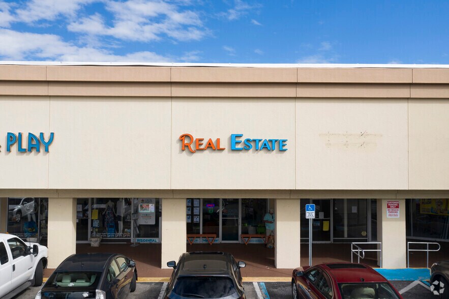 More Photos Of 4600 Gulf Blvd, Saint Petersburg Unknown For Lease