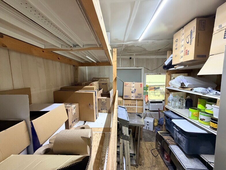 More Photos Of 8147 Navarre Pky, Navarre Flex For Sale