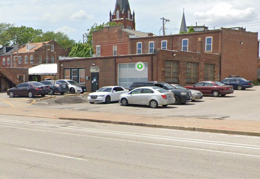 More Photos Of 1731 S 7th St, Saint Louis Restaurant For Sale