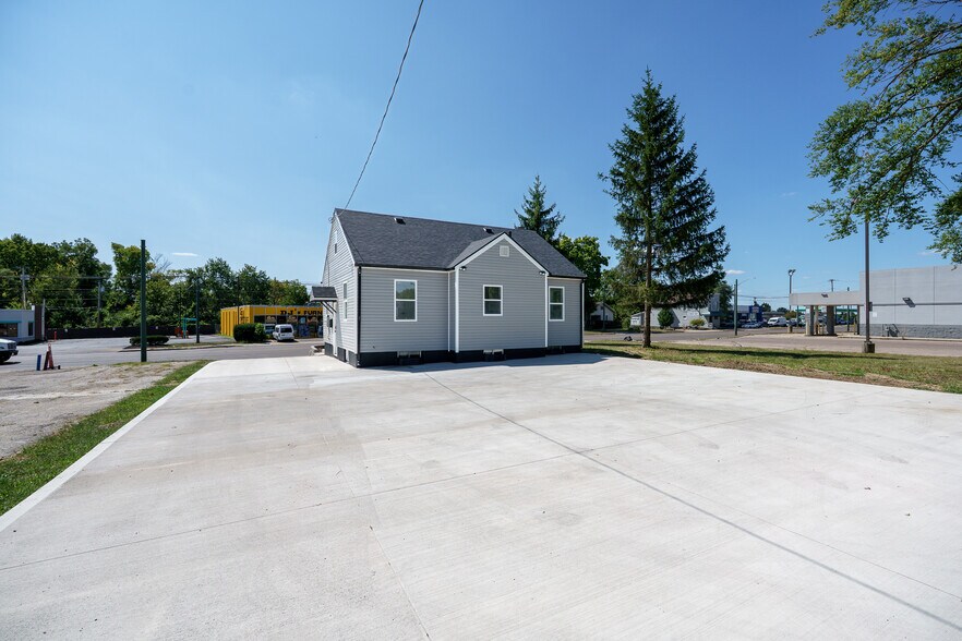 More Photos Of 3801 Salem Ave, Dayton Office For Sale