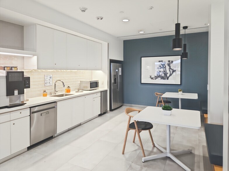 More Photos Of 895 Dove St, Newport Beach Coworking Space