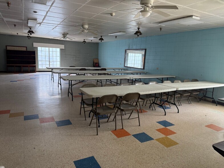 More Photos Of 201 Lee St, Tallulah Apartments For Sale