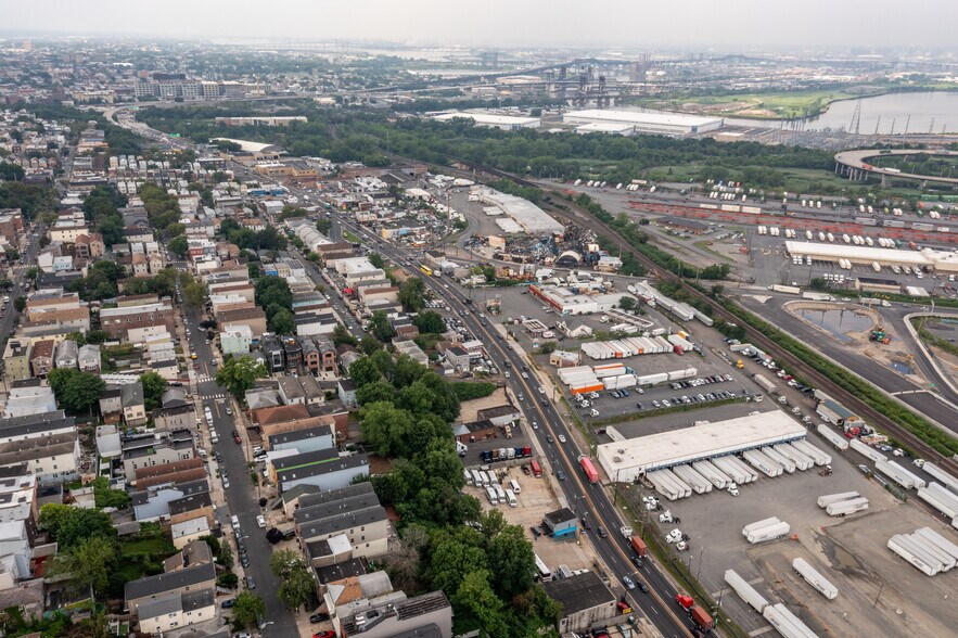More Photos Of 598-614 Tonnelle Ave, Jersey City Land For Lease