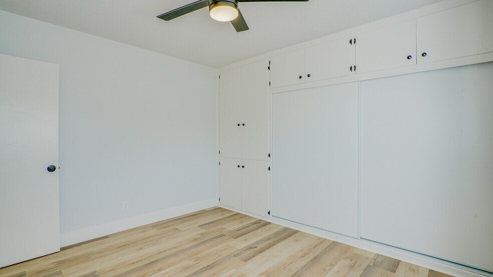 More Photos Of 8419-8425 S Western Ave, Los Angeles Apartments For Sale