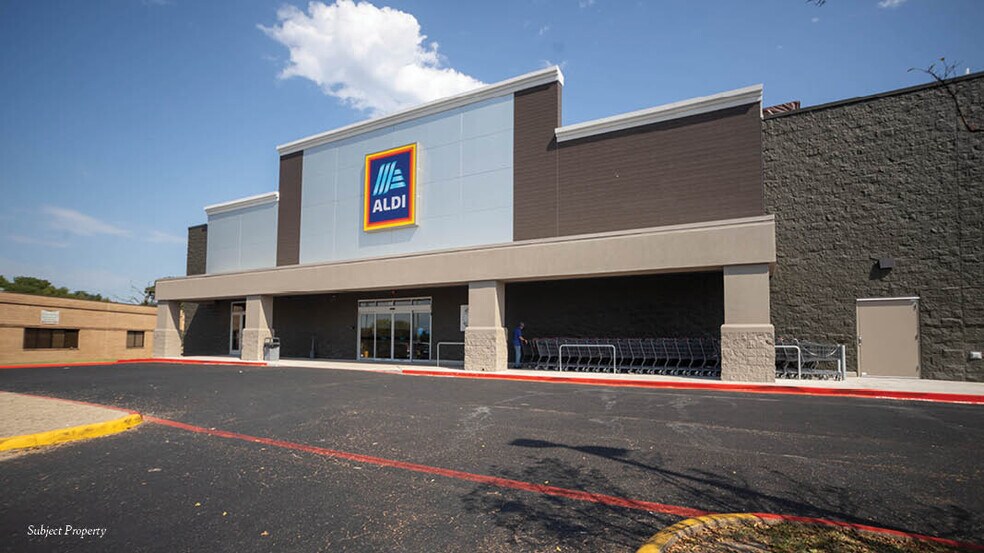 More Photos Of 2117 S Loop 256, Palestine Freestanding For Sale