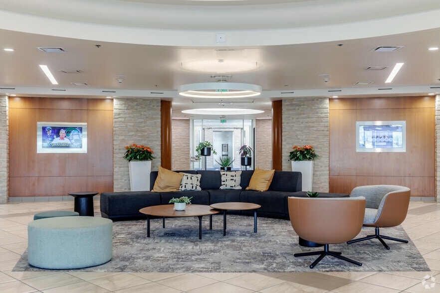 More Photos Of 6455 S Yosemite St, Greenwood Village Office For Lease