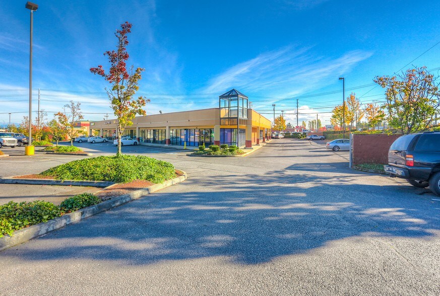 More Photos Of 13624 Highway 99, Everett Unknown For Lease