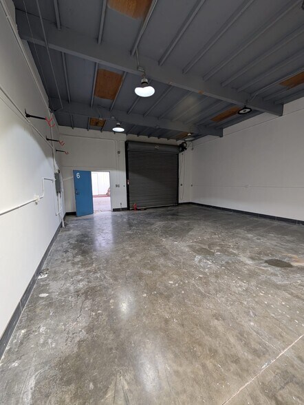 More Photos Of 200 Valley Dr, Brisbane Flex For Lease