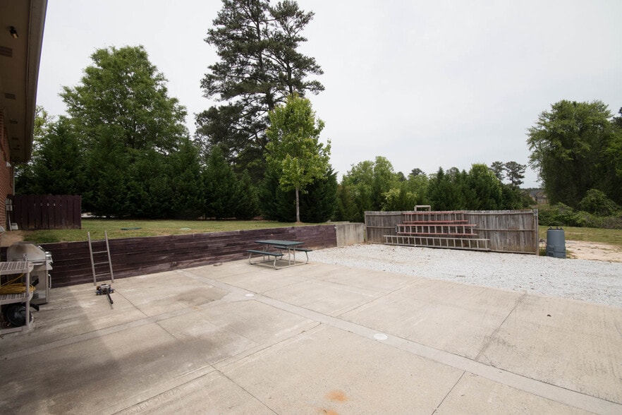 More Photos Of 2642 Loganville Hwy, Grayson Office Residential For Sale