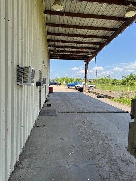 More Photos Of 1 Harold Ives Dr, North Little Rock Warehouse For Sale