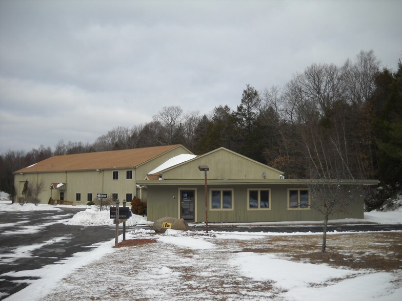 More Photos Of 1768 Storrs Rd, Mansfield Office For Lease