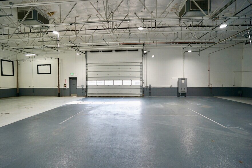 More Photos Of 1702 E Yakima Ave, Yakima Restaurant For Lease