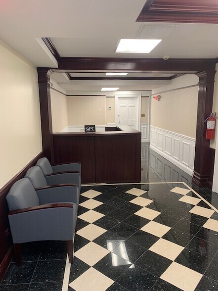 More Photos Of 1461 Franklin Ave, Garden City Office For Lease