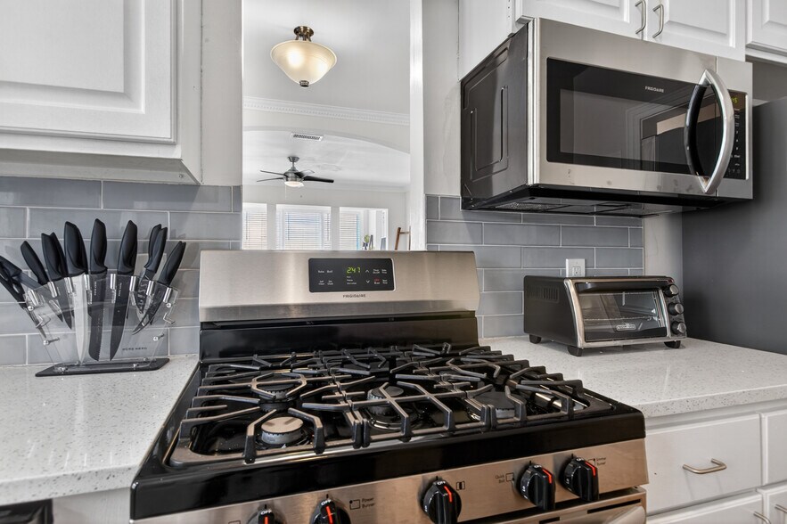 More Photos Of 1710 River Rd, Jacksonville Apartments For Sale