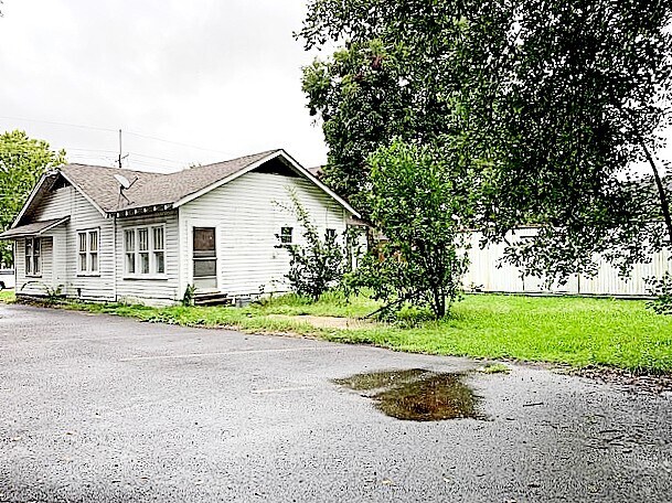 More Photos Of 703-705 N 4th St, West Monroe Religious Facility For Sale