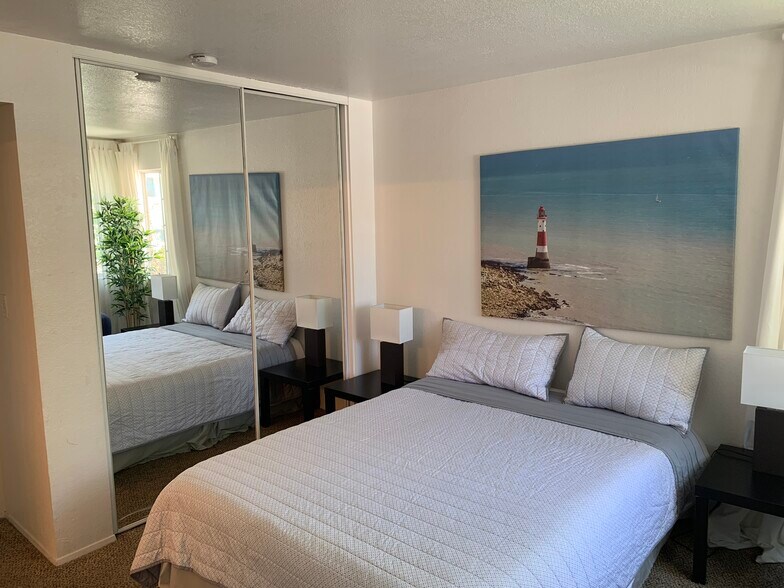 More Photos Of 4210 52nd St, San Diego Apartments For Sale