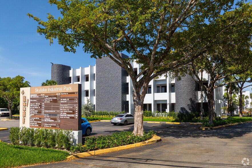 More Photos Of 19555 NE 10th Ave, Miami Unknown For Lease